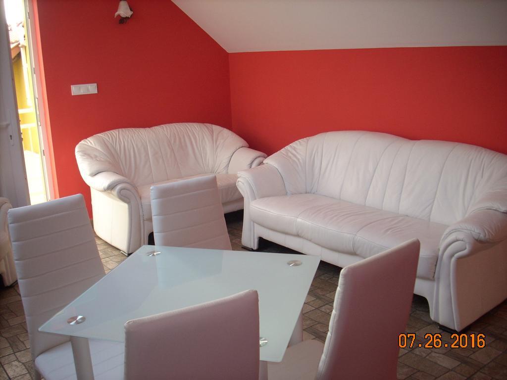 Kelemen Apartmanok Abádszalók Extérieur photo